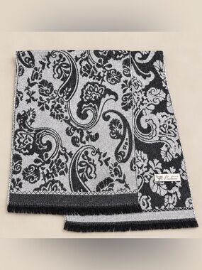Leonardo 100% Cashmere Black White Paisley Scarf Fringe